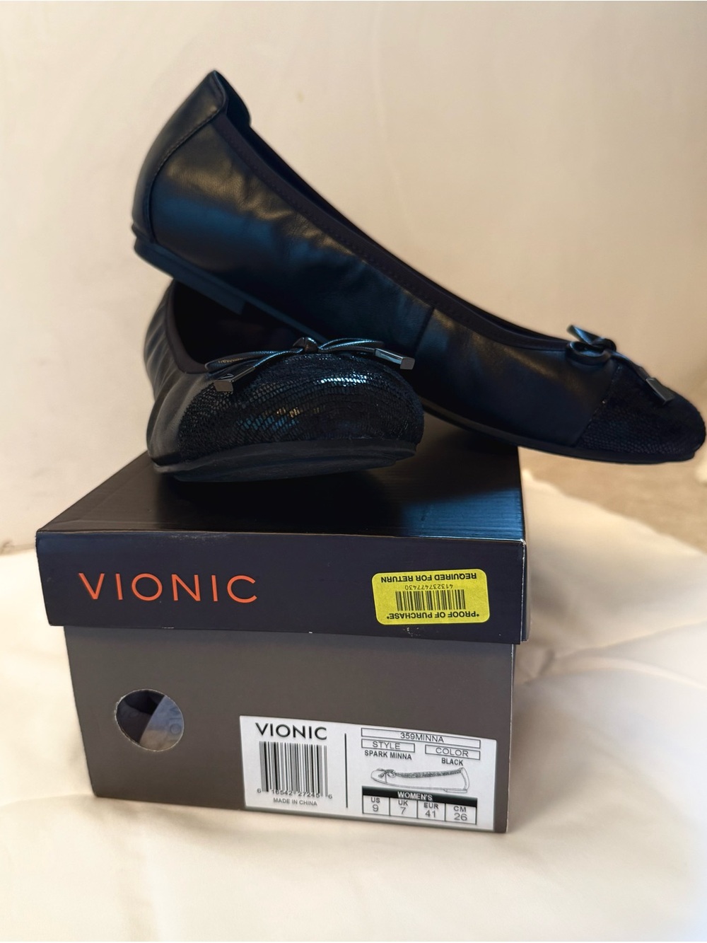 Vionic Spark Minna Black Ballet Flats with Subtle Bow
